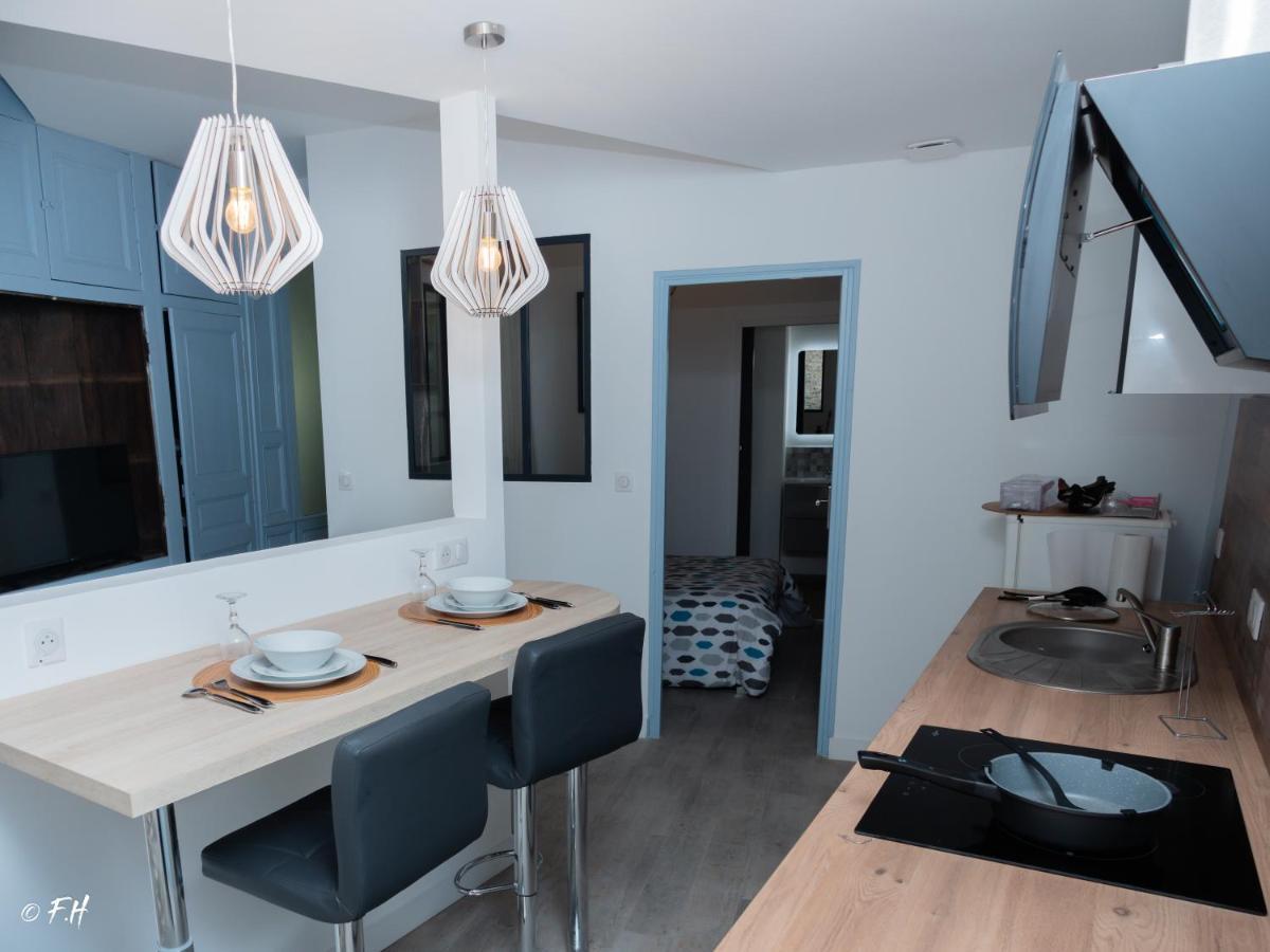 Le Vieux Laval Apartment Laval  Exterior photo