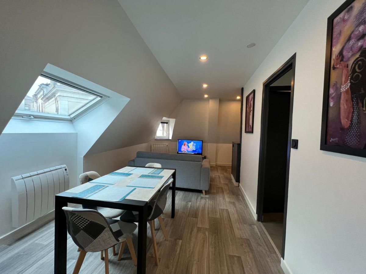 Le Vieux Laval Apartment Laval  Exterior photo